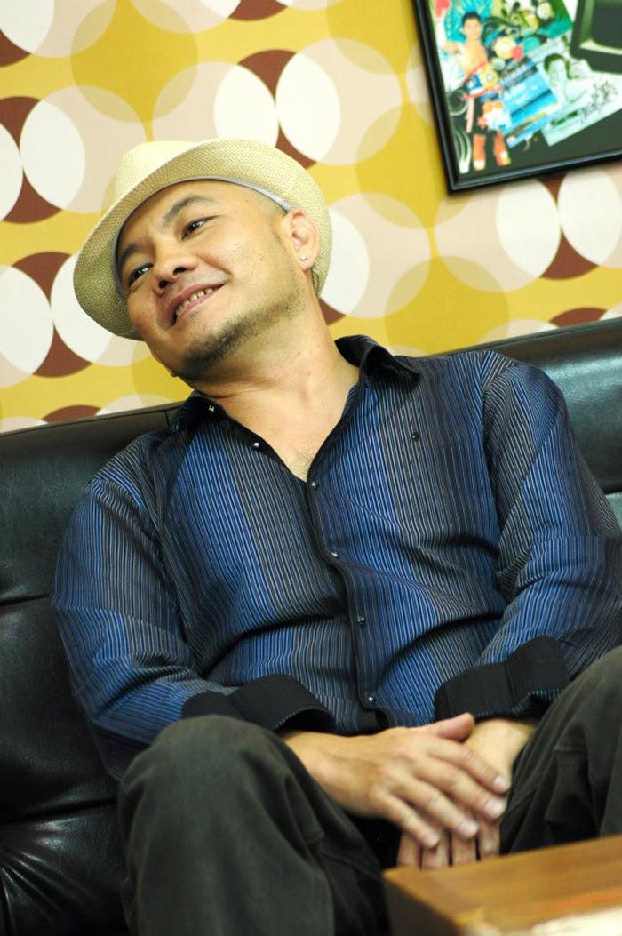 สมิทธิ์ บัณฑิตย์ อดีตนักร้อง สมิธแอนด์เชน สมิทธิ์ บัณฑิตย์ อดีตนักร้อง สมิธแอนด์เชน