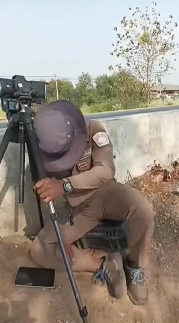 ไลฟ์กดดันตำรวจ จนเส้นเลือดในสมองแตก ไลฟ์กดดันตำรวจ จนเส้นเลือดในสมองแตก