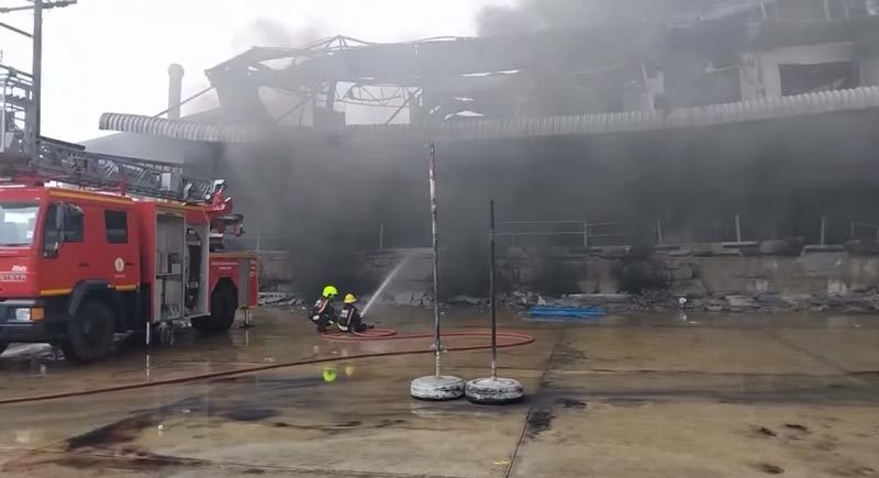 ไฟไหม้โรงงานเฟอร์นิเจอร์ ลาดกระบัง ไฟไหม้โรงงานเฟอร์นิเจอร์ ลาดกระบัง