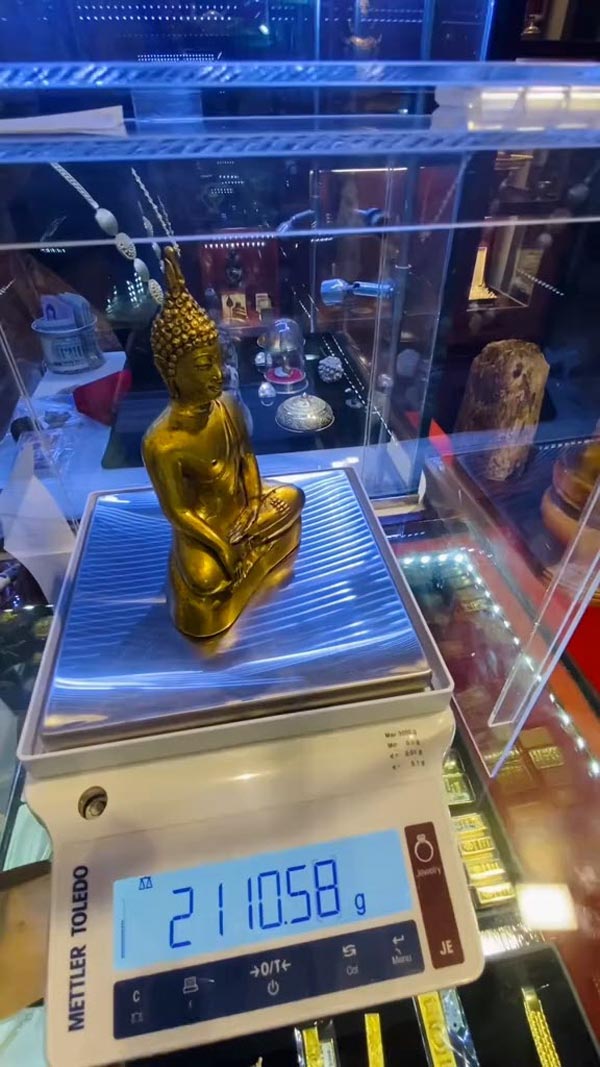 ตรวจสอบพระพุทธรูปทอง ตรวจสอบพระพุทธรูปทอง