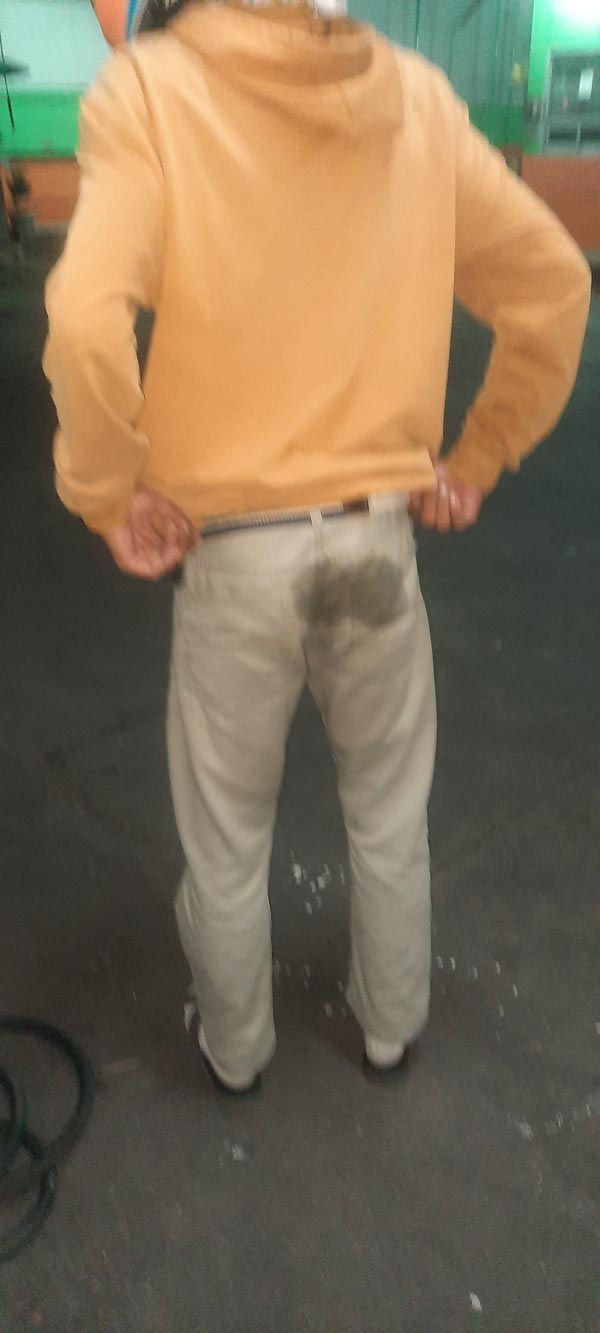 หนุ่มไรเดอร์โวย ลูกค้าหญิงเมาแล้วฉี่บนเบาะ หนุ่มไรเดอร์โวย ลูกค้าหญิงเมาแล้วฉี่บนเบาะ