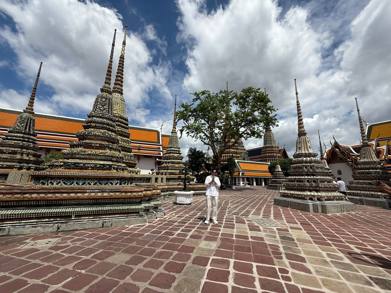 หนุ่ม กรรชัย เที่ยววัดโพธิ์ หนุ่ม กรรชัย เที่ยววัดโพธิ์