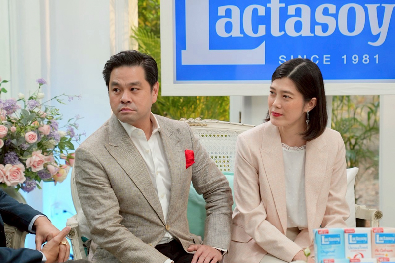 เผยเรื่องชีวิตคู่ ดร.วิทย์ - เผย วีณารัตน์ เผยเรื่องชีวิตคู่ ดร.วิทย์ - เผย วีณารัตน์