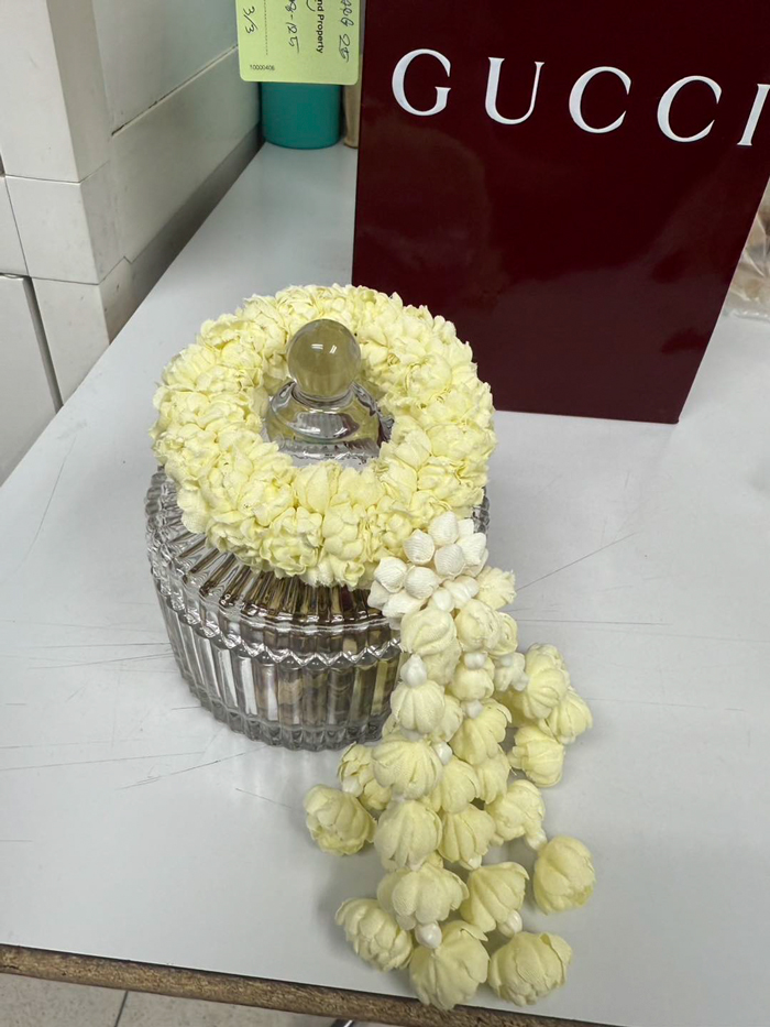 ผู้โดยสารลืมโถอัฐิบนเครื่องบิน ผู้โดยสารลืมโถอัฐิบนเครื่องบิน