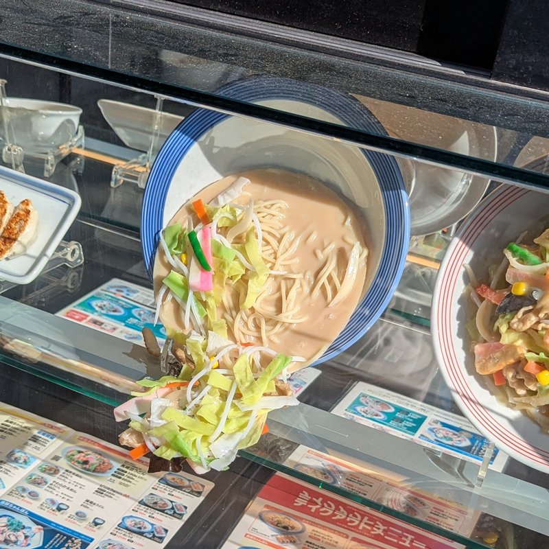 โมเดลอาหารโชว์หน้าร้านไหลหก โมเดลอาหารโชว์หน้าร้านไหลหก