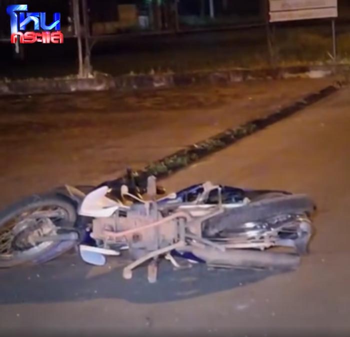 กระบะชนแล้วหนี นักศึกษาพยาบาลเสียชีวิต กระบะชนแล้วหนี นักศึกษาพยาบาลเสียชีวิต