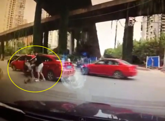 คลิปชายกระทืบผู้หญิง คลิปชายกระทืบผู้หญิง