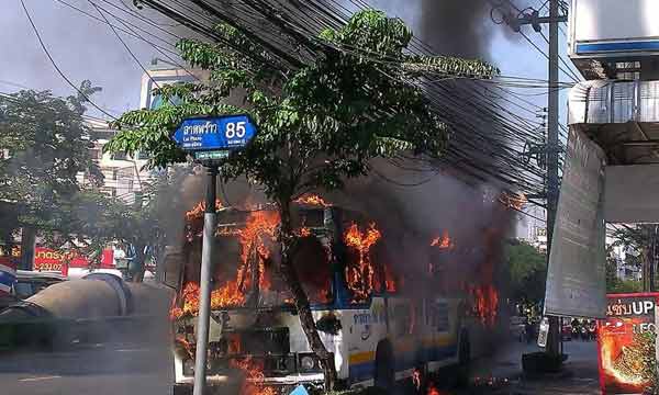 ไฟไหม้รถเมล์ 126 ไฟไหม้รถเมล์ 126