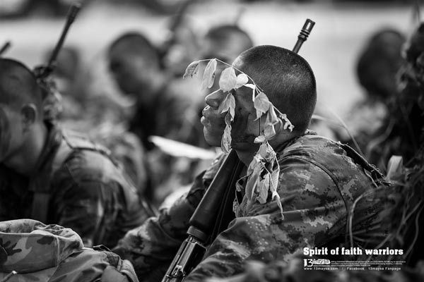 ภาพชุดนี้...แด่ความอดทนและเสียสละเพื่อชาติ