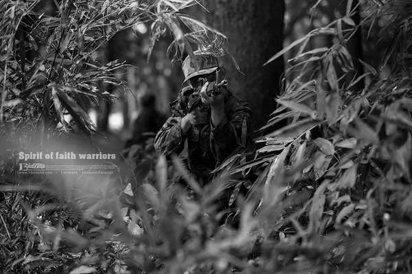 ภาพชุดนี้...แด่ความอดทนและเสียสละเพื่อชาติ