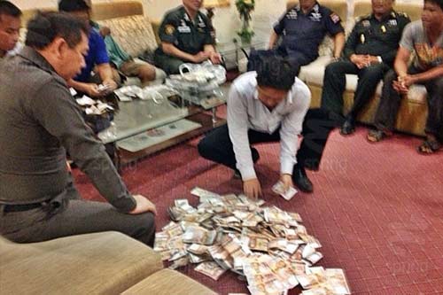 ผบช.น. ยันอุ้มฆ่าเอกยุทธ ประสงค์ต่อทรัพย์ - พบเงินแล้ว 4 ล้าน ผบช.น. ยันอุ้มฆ่าเอกยุทธ ประสงค์ต่อทรัพย์ - พบเงินแล้ว 4 ล้าน