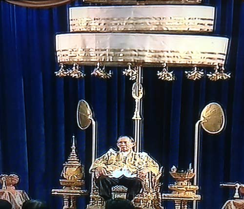 ในหลวงเสด็จ วังไกลกังวล ในหลวงเสด็จ วังไกลกังวล