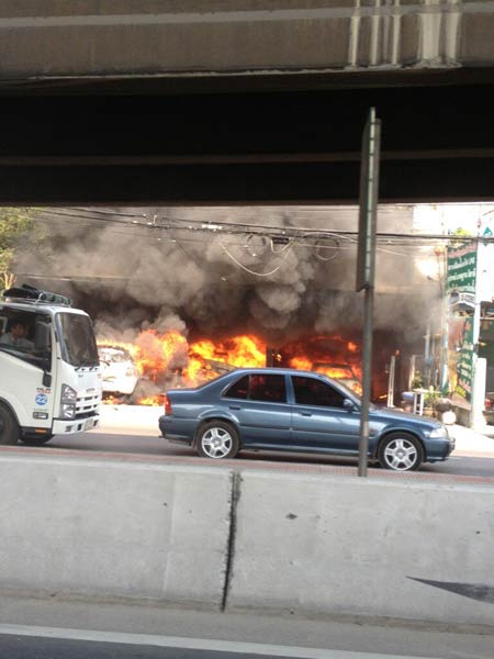 ไฟไหม้ ร้านติดแก๊สรถยนต์