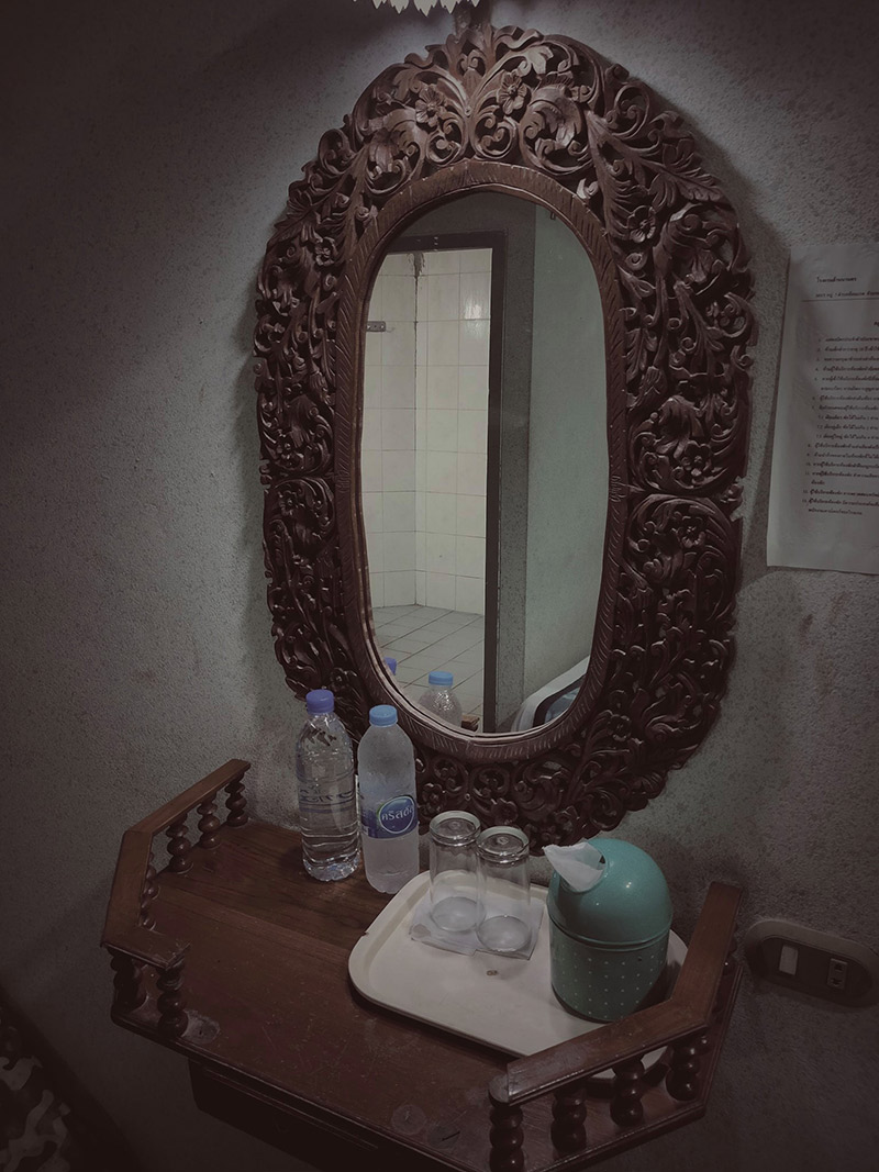 หนุ่มรีวิวโรงแรมคืนละ 250 บาท หนุ่มรีวิวโรงแรมคืนละ 250 บาท