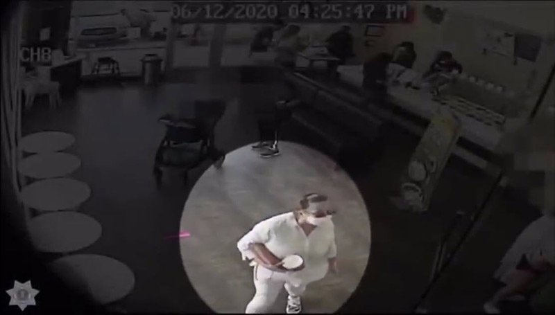 มนุษย์ป้า ถอดแมสก์ ไอใส่หน้าเด็ก มนุษย์ป้า ถอดแมสก์ ไอใส่หน้าเด็ก