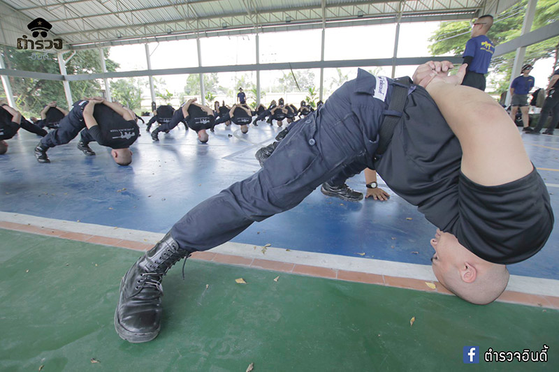 ตำรวจหญิง จบหลักสูตร BLACK TIGER ตำรวจหญิง จบหลักสูตร BLACK TIGER