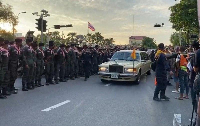 ขบวนเสด็จพระราชินี ขบวนเสด็จพระราชินี