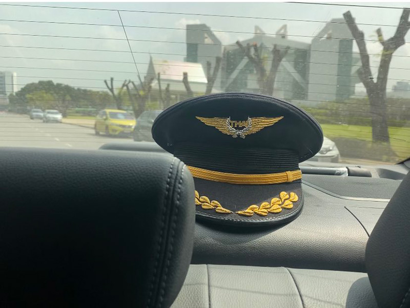 กัปตันเครื่องบินขับแกร็บ กัปตันเครื่องบินขับแกร็บ