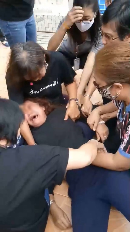 สกสค. เลิกจ้างพนักงาน สกสค. เลิกจ้างพนักงาน