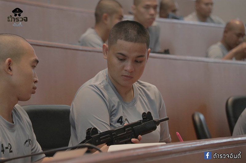 ตำรวจหญิง จบหลักสูตร BLACK TIGER ตำรวจหญิง จบหลักสูตร BLACK TIGER