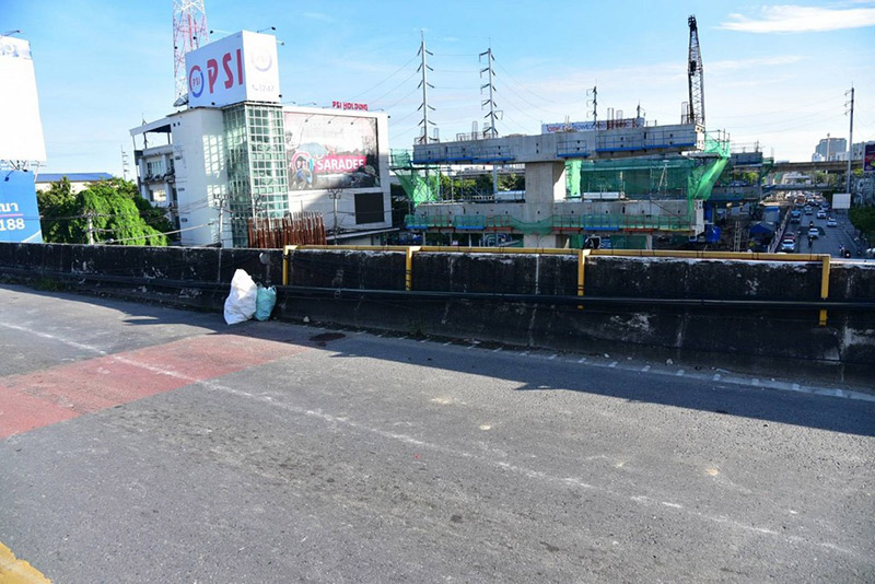 ปิดสะพานข้ามแยกศรีนครินทร์-พัฒนาการ ปิดสะพานข้ามแยกศรีนครินทร์-พัฒนาการ