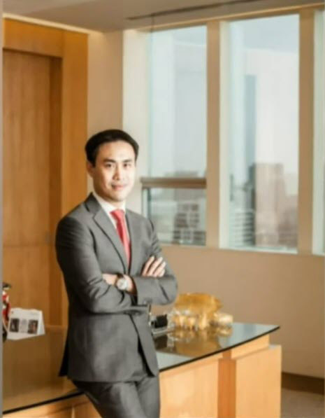 สกุลธร จึงรุ่งเรืองกิจ สกุลธร จึงรุ่งเรืองกิจ