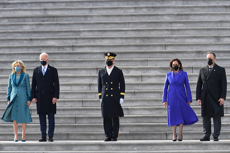 โจ ไบเดน เข้าพิธีสาบานตน โจ ไบเดน เข้าพิธีสาบานตน