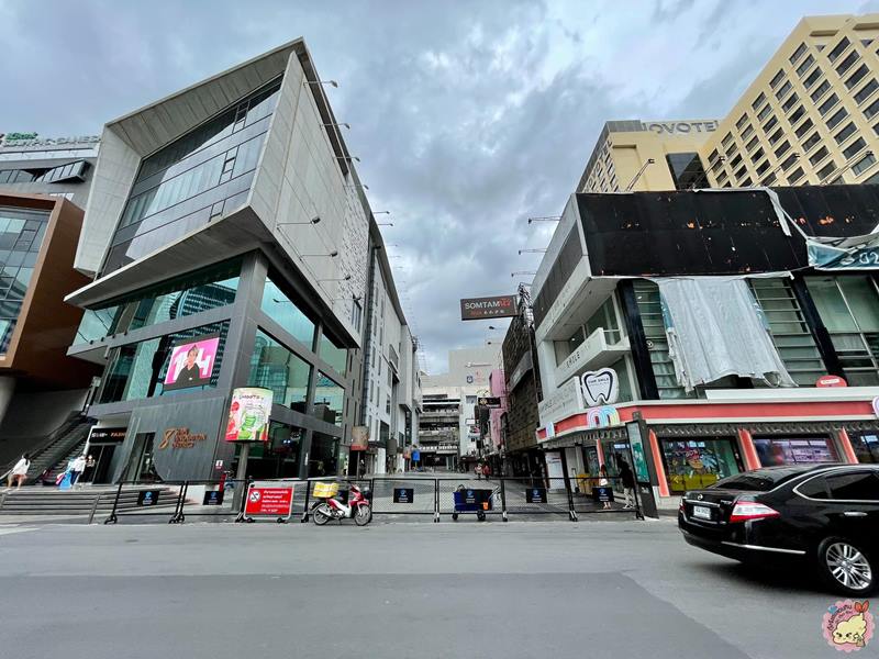 สยามสแควร์ กลายเป็นห้างร้าง สยามสแควร์ กลายเป็นห้างร้าง