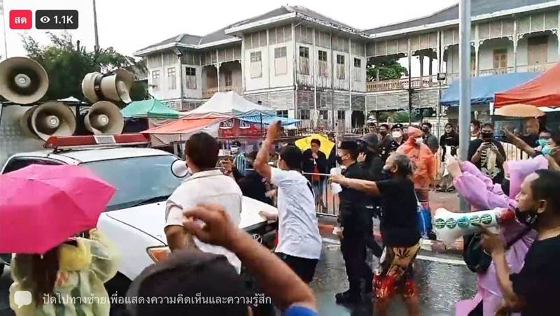ประยุทธ์ ลงพื้นที่นนทบุรี ประยุทธ์ ลงพื้นที่นนทบุรี