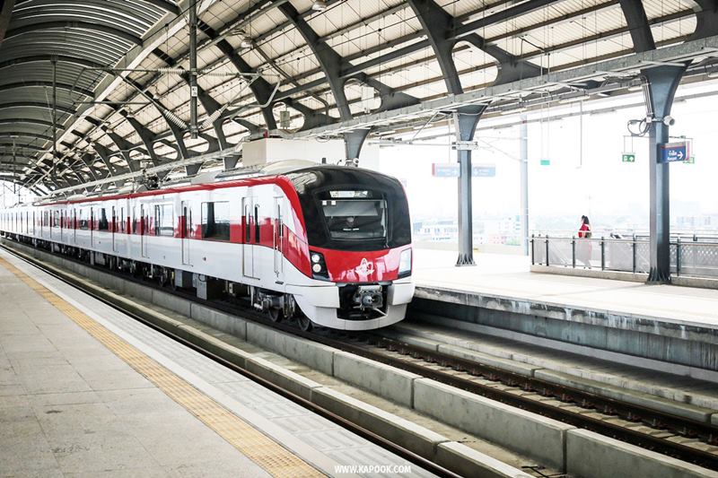 รถไฟฟ้าสายสีแดง รถไฟฟ้าสายสีแดง