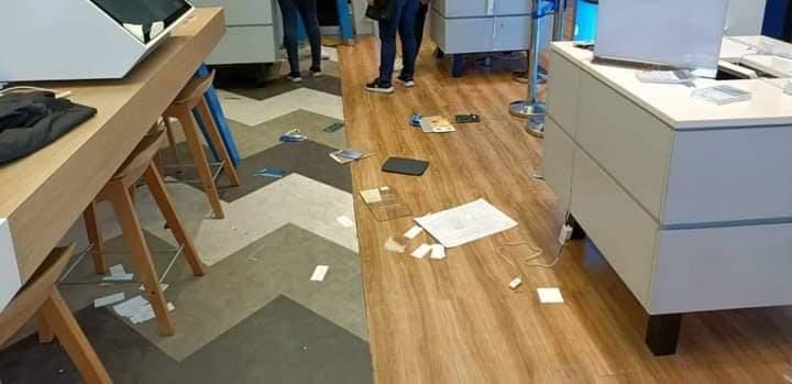 ช่างแอร์พังศูนย์มือถือ ช่างแอร์พังศูนย์มือถือ