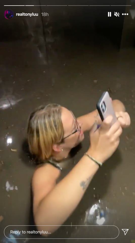 น้ำท่วมลิฟต์ น้ำท่วมลิฟต์