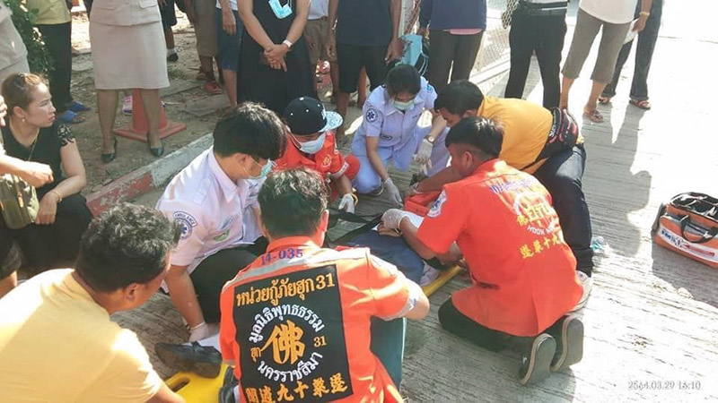 พลุตะไลตกใส่หัวเด็ก พลุตะไลตกใส่หัวเด็ก