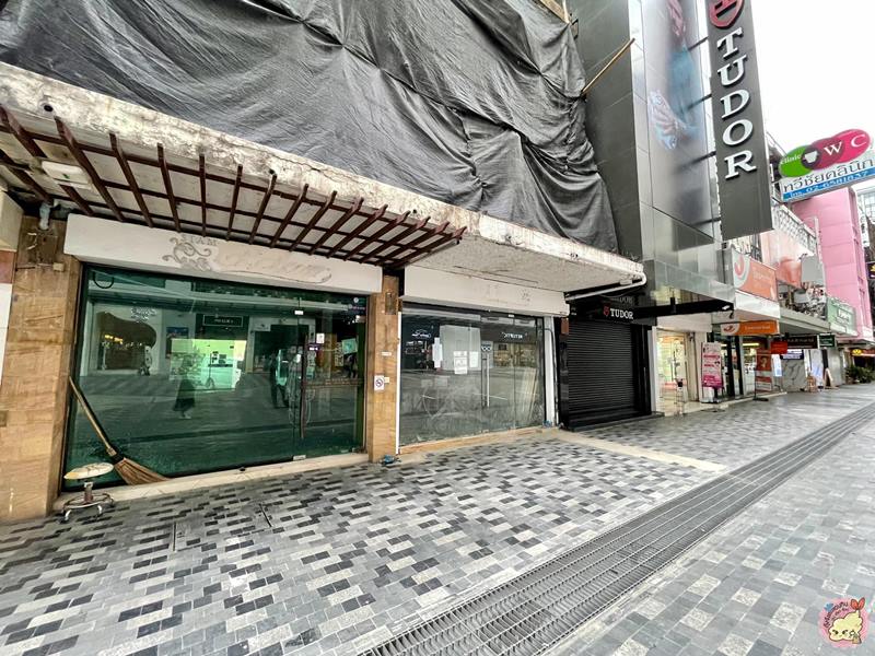 สยามสแควร์ กลายเป็นห้างร้าง สยามสแควร์ กลายเป็นห้างร้าง