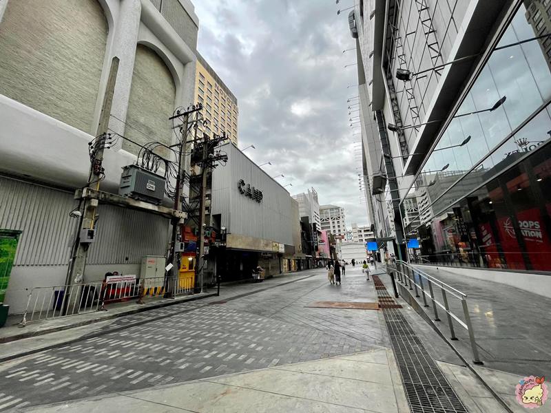 สยามสแควร์ กลายเป็นห้างร้าง สยามสแควร์ กลายเป็นห้างร้าง