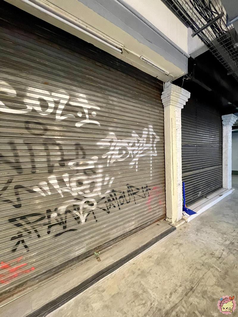 สยามสแควร์ กลายเป็นห้างร้าง สยามสแควร์ กลายเป็นห้างร้าง