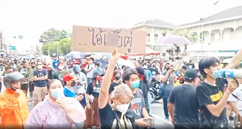 ประยุทธ์ ลงพื้นที่นนทบุรี ประยุทธ์ ลงพื้นที่นนทบุรี