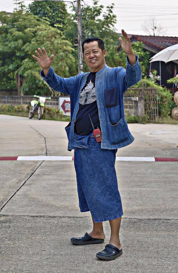 อ.เฉลิมชัย โฆษิตพิพัฒน์ อ.เฉลิมชัย โฆษิตพิพัฒน์