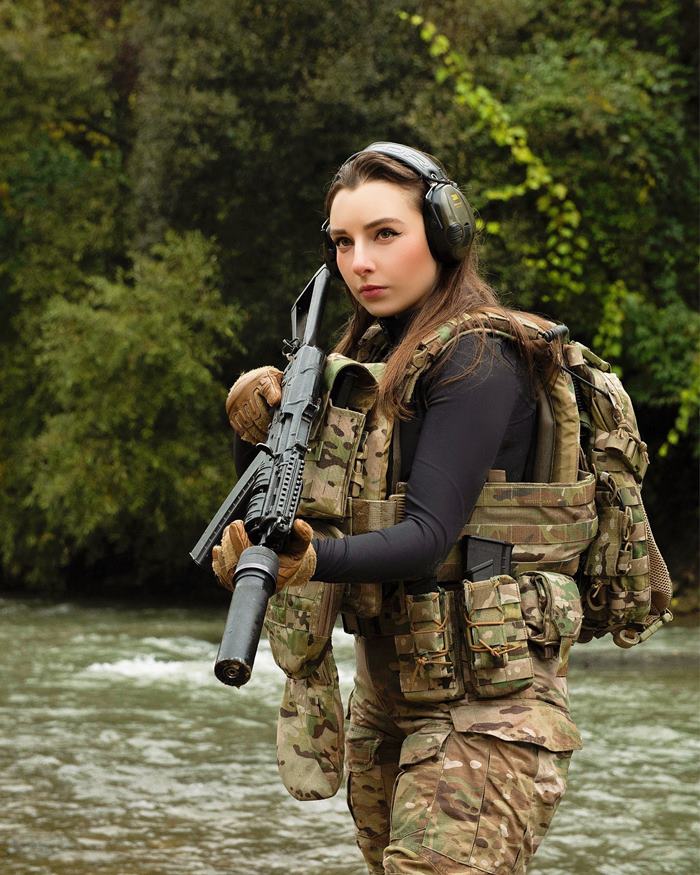 Elena Deligioz สาวคอสเพลย์ ทหารรัสเซีย Elena Deligioz สาวคอสเพลย์ ทหารรัสเซีย