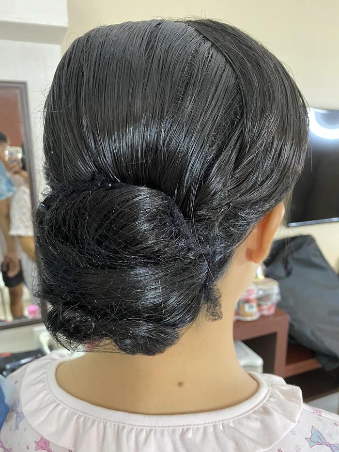 แต่งหน้ารับปริญญา แต่งหน้ารับปริญญา