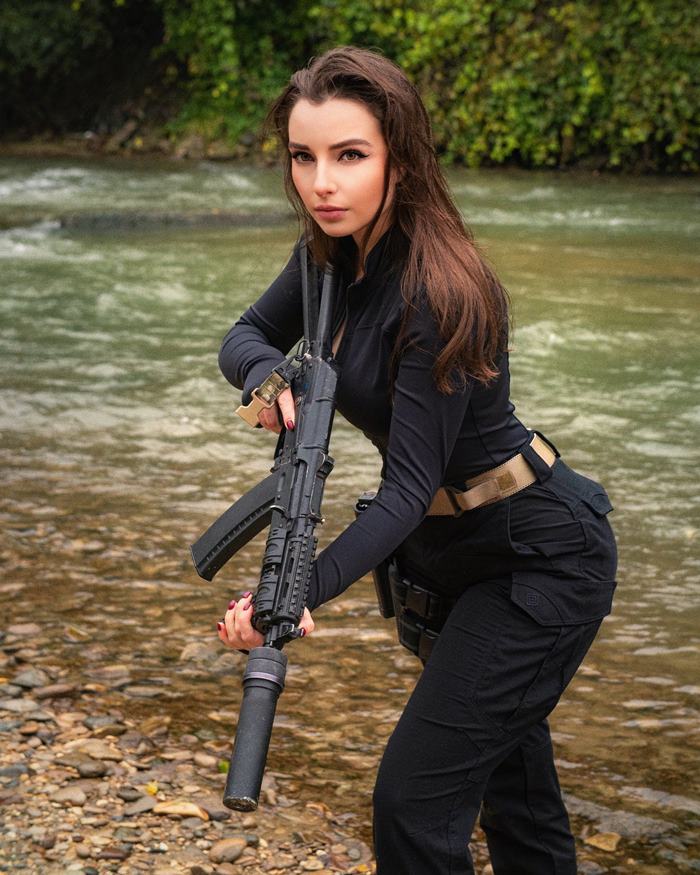 Elena Deligioz สาวคอสเพลย์ ทหารรัสเซีย Elena Deligioz สาวคอสเพลย์ ทหารรัสเซีย