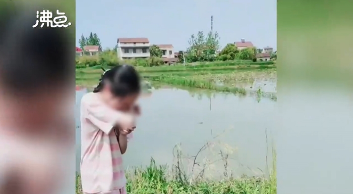 ลูกไม่อยากเรียนพ่อให้ไปขุดรากบัว ลูกไม่อยากเรียนพ่อให้ไปขุดรากบัว