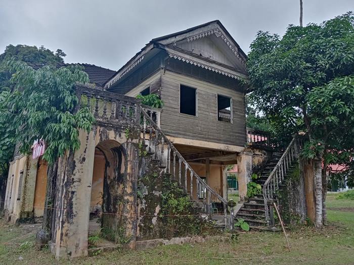 ชะลอแผนทุบเรือนไทย เจ้าจอม ยี่สุ่น ชะลอแผนทุบเรือนไทย เจ้าจอม ยี่สุ่น