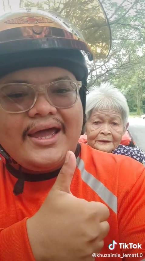 ไรเดอร์เจอคุณยายหลง ขับพาส่งบ้าน ไรเดอร์เจอคุณยายหลง ขับพาส่งบ้าน