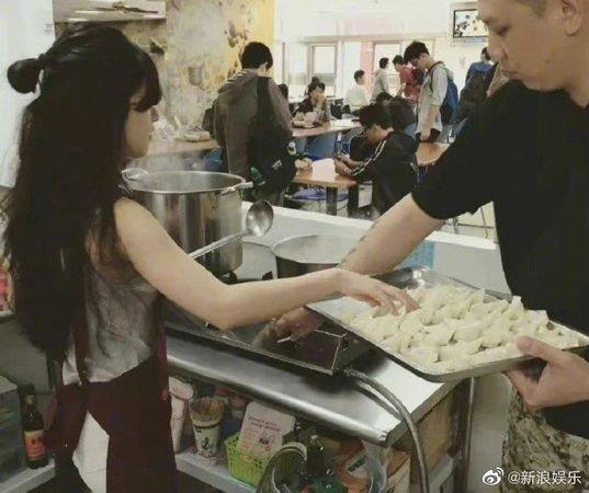 จ้าวลู่ซือ จ้าวลู่ซือ