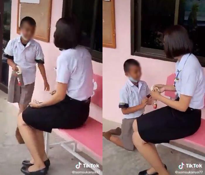 นักเรียนไหว้ครูในวันแม่ นักเรียนไหว้ครูในวันแม่