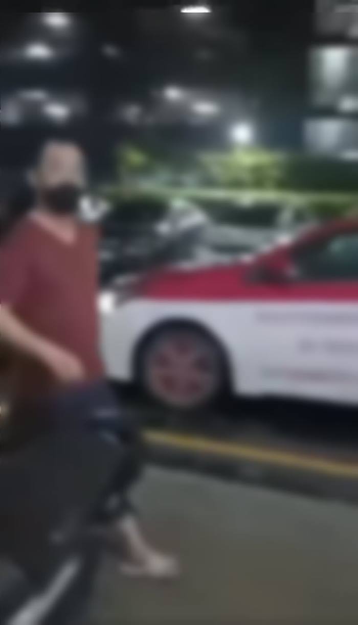 ตำรวจกร่าง โดนล็อกล้อในคอนโด ตำรวจกร่าง โดนล็อกล้อในคอนโด