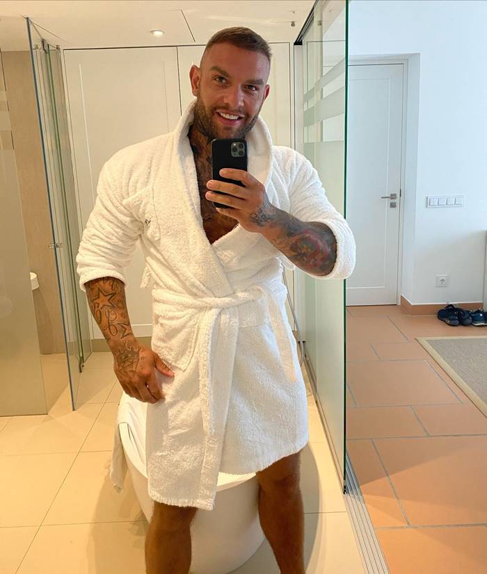 เจ้าโลกใหญ่ 10.5 นิ้ว เจ้าโลกใหญ่ 10.5 นิ้ว