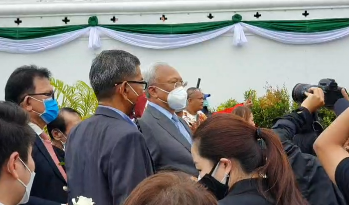 สุเทพ เทือกสุบรรณ สุเทพ เทือกสุบรรณ