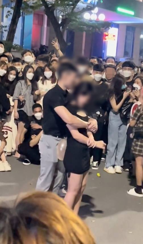 เกมลูกโป่งไว้ที่้เป้า เกมลูกโป่งไว้ที่้เป้า